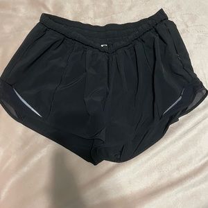Lululemon Hotty Hot short